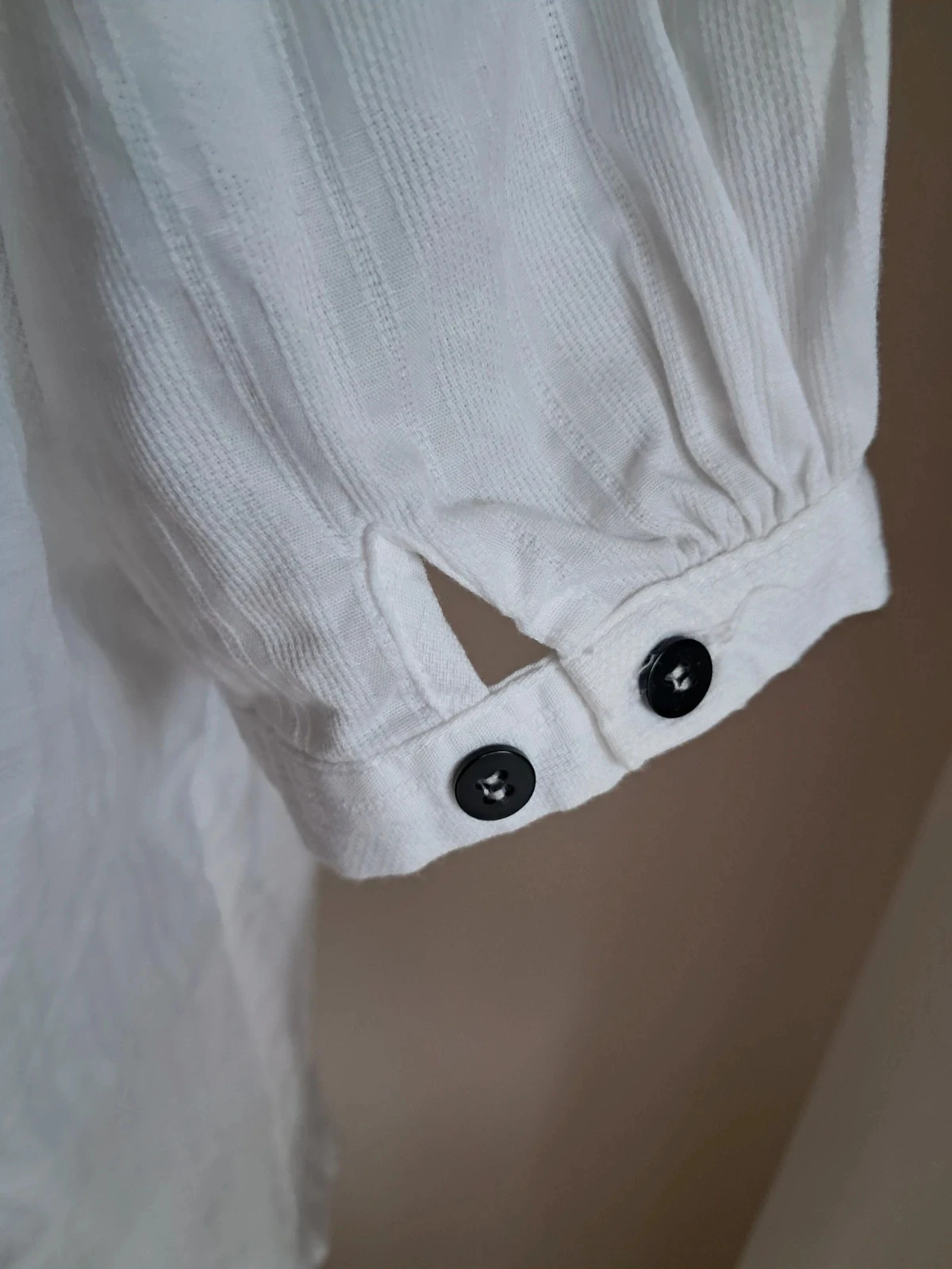 Blusa branca com babados Mango tamanho L – photo 5